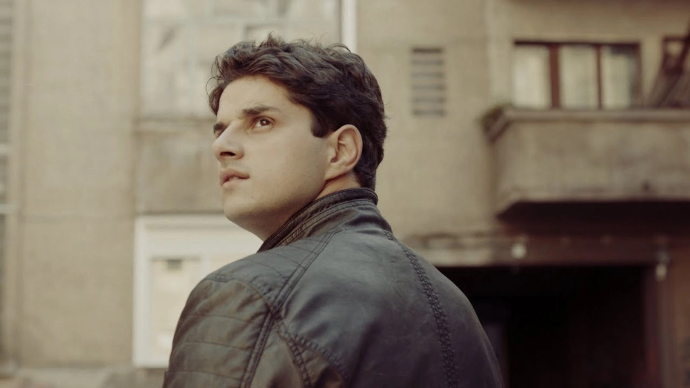 ảnh poster phim Bầu Trời Phía Trên (The Sky Above Us)