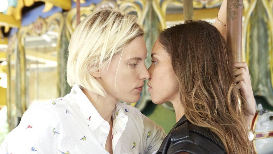 ảnh poster phim Below Her Mouth