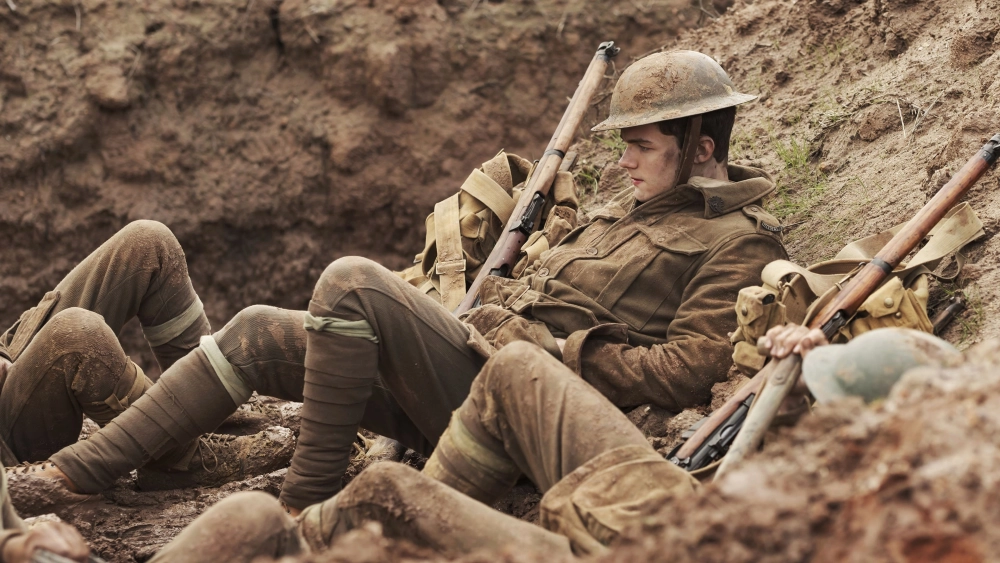 ảnh poster phim Bình Minh Trên Chiến Hào (Before Dawn)