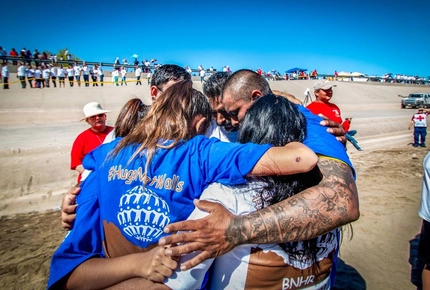 ảnh poster phim Cái ôm 3 phút (A 3 Minute Hug)