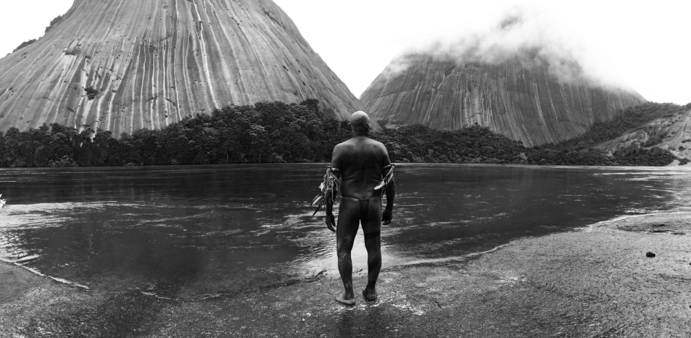 ảnh poster phim Cái Ôm của Xà Nhân (Embrace of the Serpent)