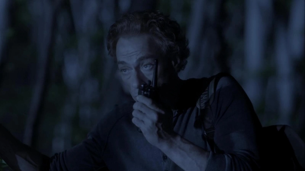 ảnh poster phim Cận Kề Kẻ Thù (Enemies Closer)