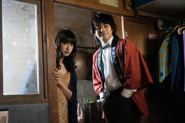 ảnh poster phim Cậu bé ở Asakusa (Asakusa Kid)