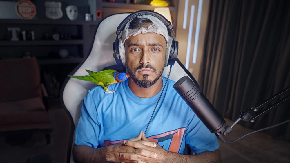 ảnh poster phim Chiếc xe hơi nhanh nhất trên sa mạc (The Fastest)