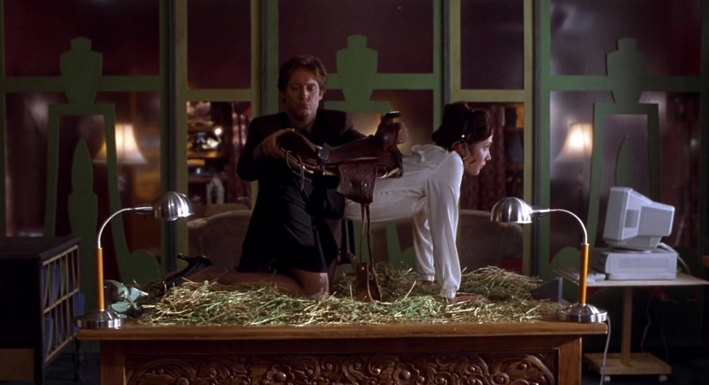 ảnh poster phim Cô Thư Ký Xinh Đẹp (Secretary)