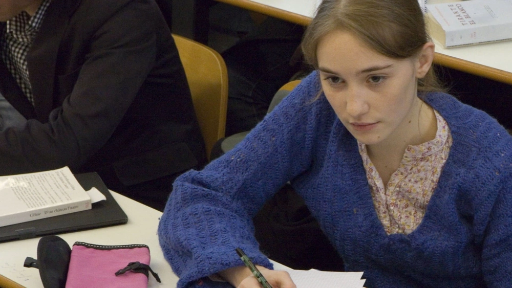 ảnh poster phim Dịch Vụ Gái Gọi Sinh Viên (Student Services)