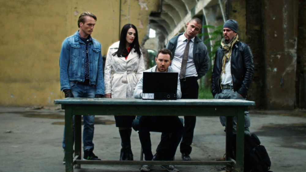 ảnh poster phim Đội ngũ đồ bỏ (The Throwaways)