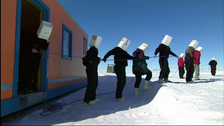 ảnh poster phim Encounters at the End of the World