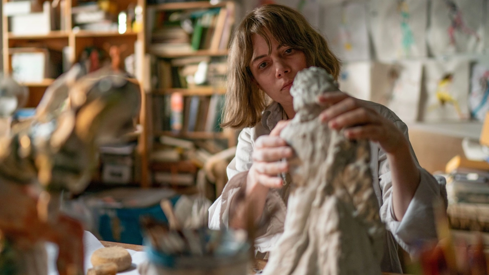 ảnh poster phim Hiện Nguyên Hình (Showing Up)