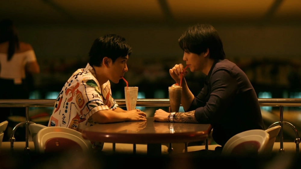 ảnh poster phim Họ Thuê Tôi Tán Tỉnh Sát Thủ (The Heart Killers)