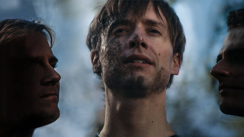 ảnh poster phim Hội Gia Đình (The Family)