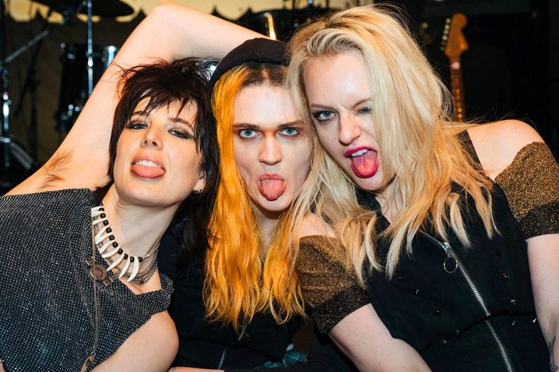 ảnh poster phim Hương Vị Của Cô Ấy (Her Smell)