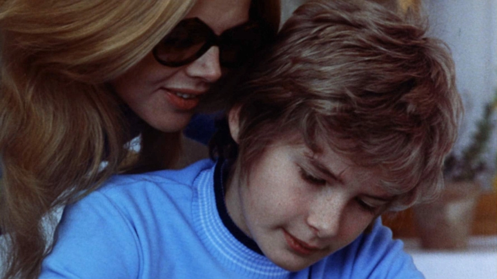 ảnh poster phim Kẻ Quan Sát Bí Ẩn (What the Peeper Saw)