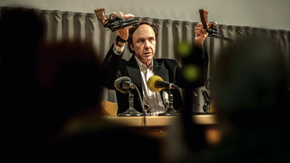 ảnh poster phim Kẻ sát nhân không ngờ (The Unlikely Murderer)