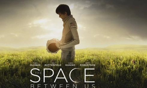 ảnh poster phim Khoảng cách giữa chúng ta (The Space Between Us)