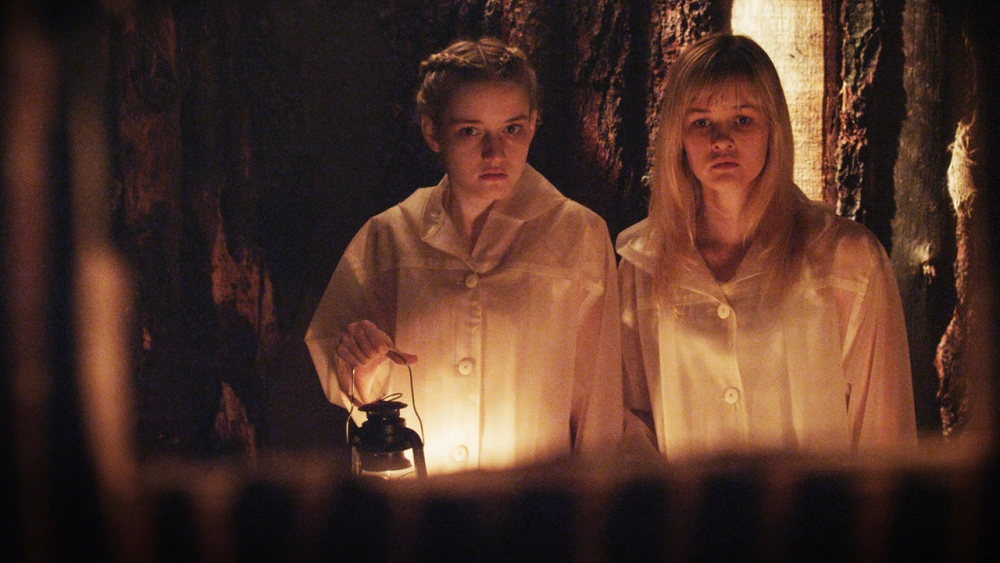 ảnh poster phim Là Chính Mình (We Are What We Are)