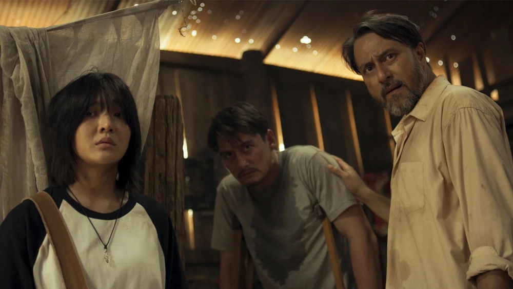 ảnh poster phim Vùng Đất Bị Nguyền Rủa (The Cursed Land)