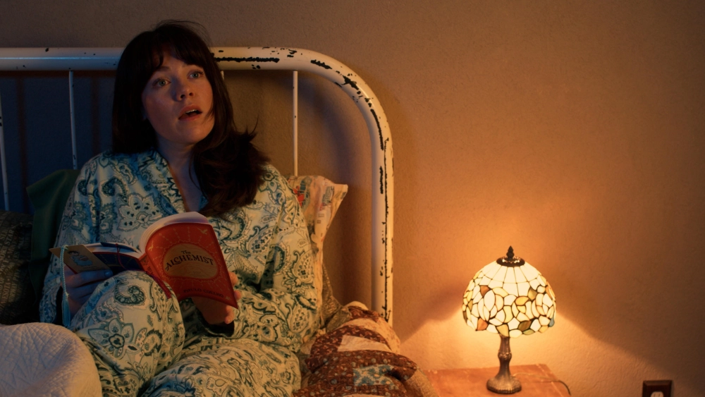 ảnh poster phim Mái Ấm Chết Chóc (Forever Home)