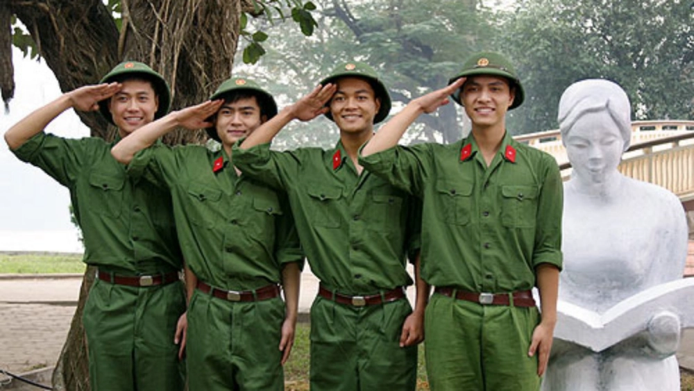 ảnh poster phim Mùi cỏ cháy (The Scent of Burning Grass)