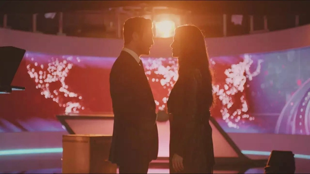 ảnh poster phim Người Nào Đó (Bambaşka Biri)