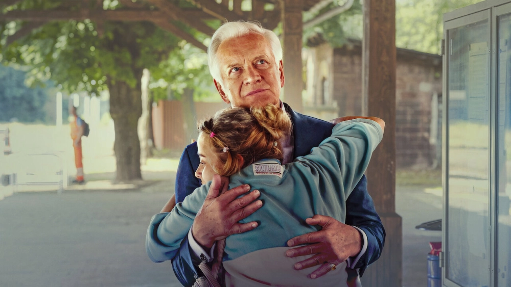 ảnh poster phim Nữ hoàng Loretta (Queen)