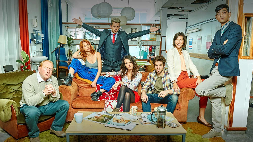 ảnh poster phim Ở Nhờ (Phần 1) (Crashing (Season 1))