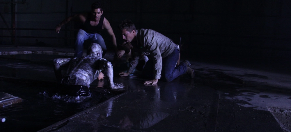 ảnh poster phim Quái Vật Dưới Lòng Đất (Underground)