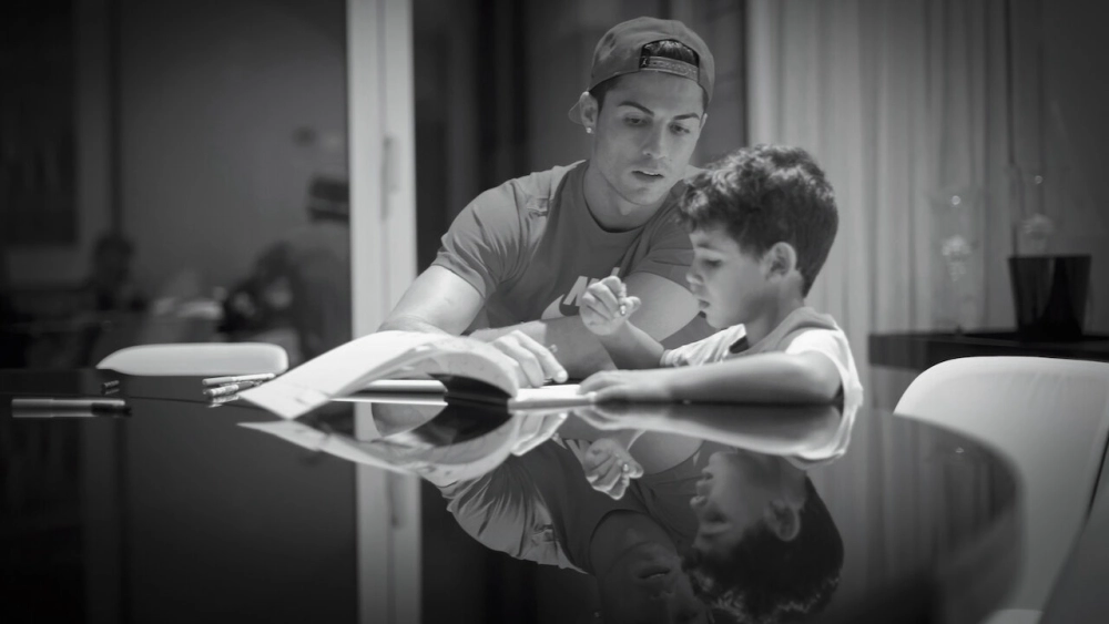 ảnh poster phim Ronaldo