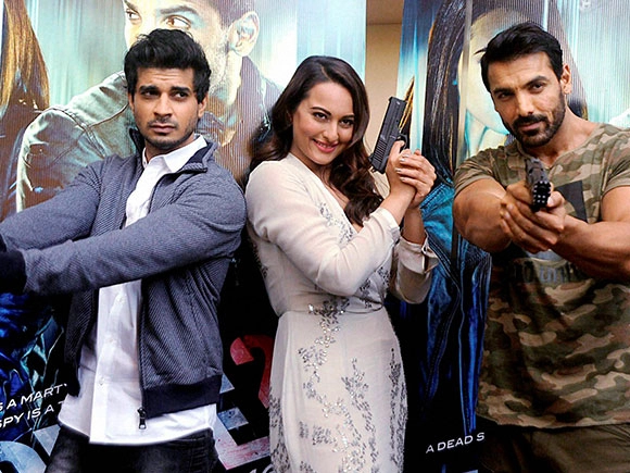 ảnh poster phim Săn Lùng Nội Gián (Force 2)