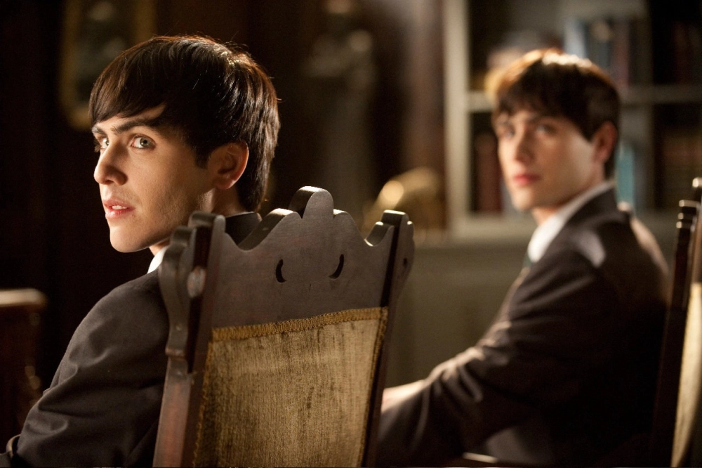 ảnh poster phim Seconds Apart