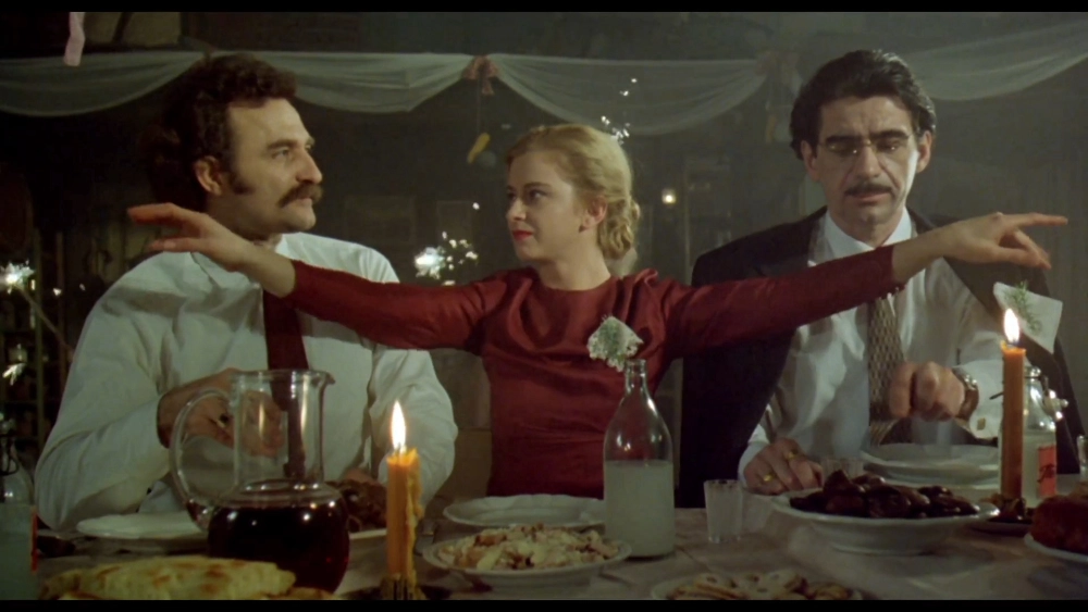 ảnh poster phim Thế Giới Ngầm (Underground)