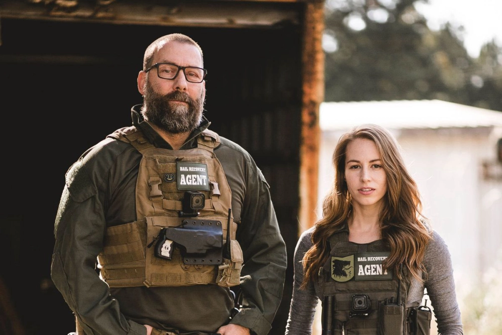 ảnh poster phim Thợ săn tiền thưởng (Bounty Hunter)