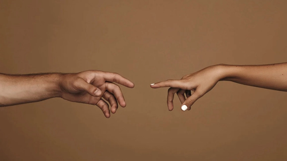 ảnh poster phim Tiếp xúc (Touch)