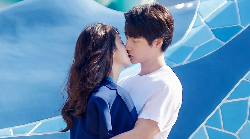 ảnh poster phim Tình Yêu Xuyên Thời Không (Love Unexpected)