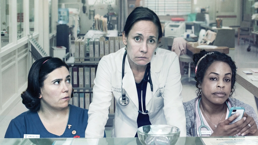 ảnh poster phim Xoay Sở (Phần 1) (Getting On (Season 1))