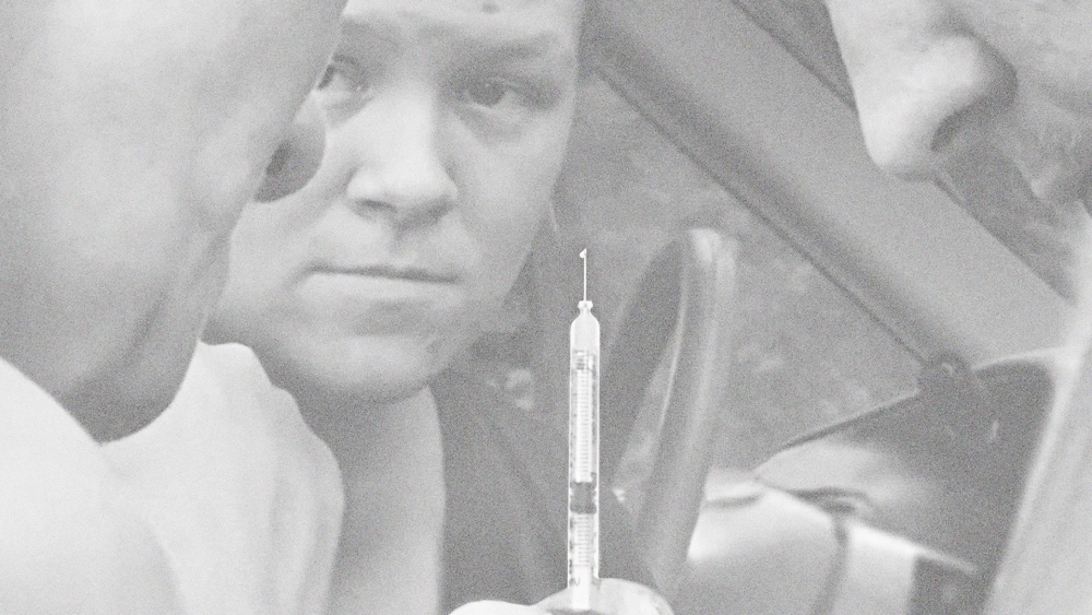 ảnh poster phim Cơn Bão Ma Túy Đá