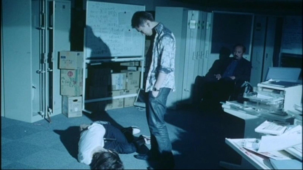 ảnh poster phim Màu đen ngây thơ