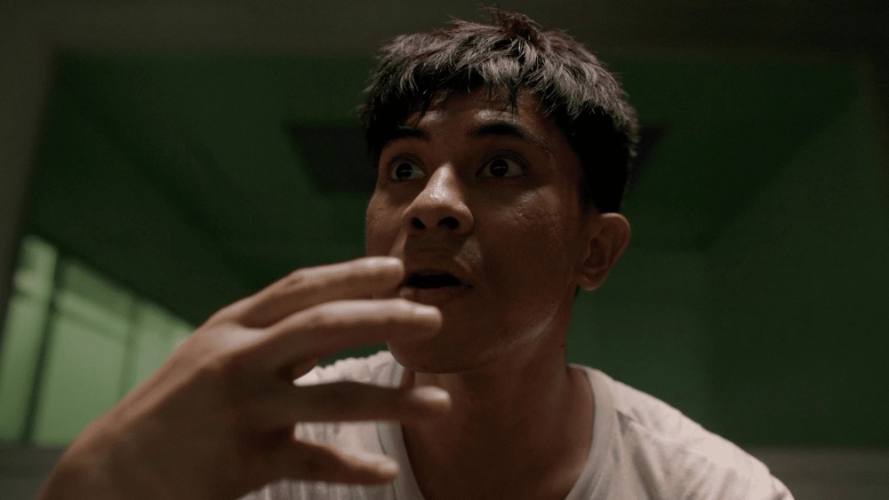 ảnh poster phim #Nhìn Tôi