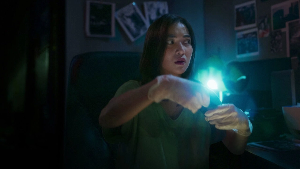 ảnh poster phim Cận Tử