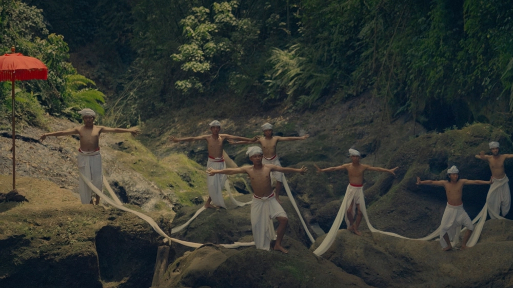 ảnh poster phim Nơi hoa sứ dại mọc