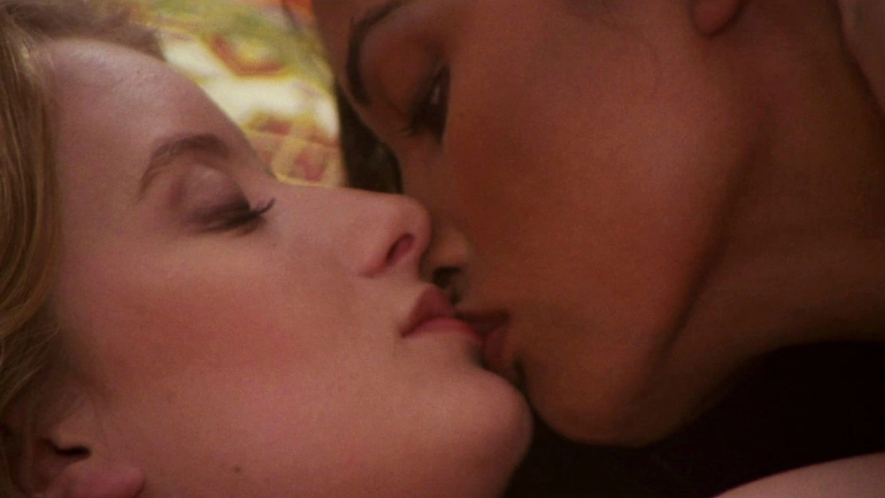 ảnh poster phim Emanuelle Vòng Quanh Thế Giới