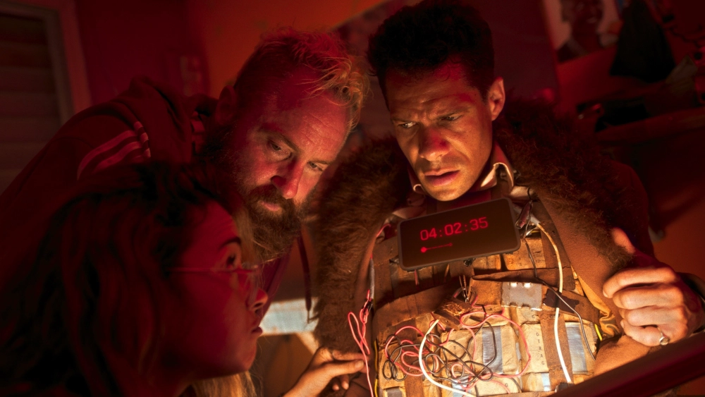 ảnh poster phim Khẩn Cấp